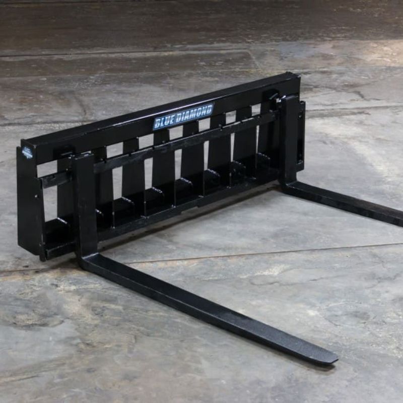 front view of the blue diamond 72 wide pallet fork heavy duty