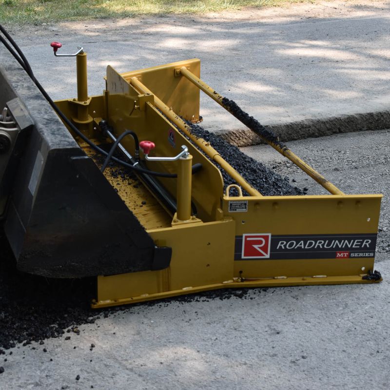 Roadrunner-MT-paver-attachment-side-view