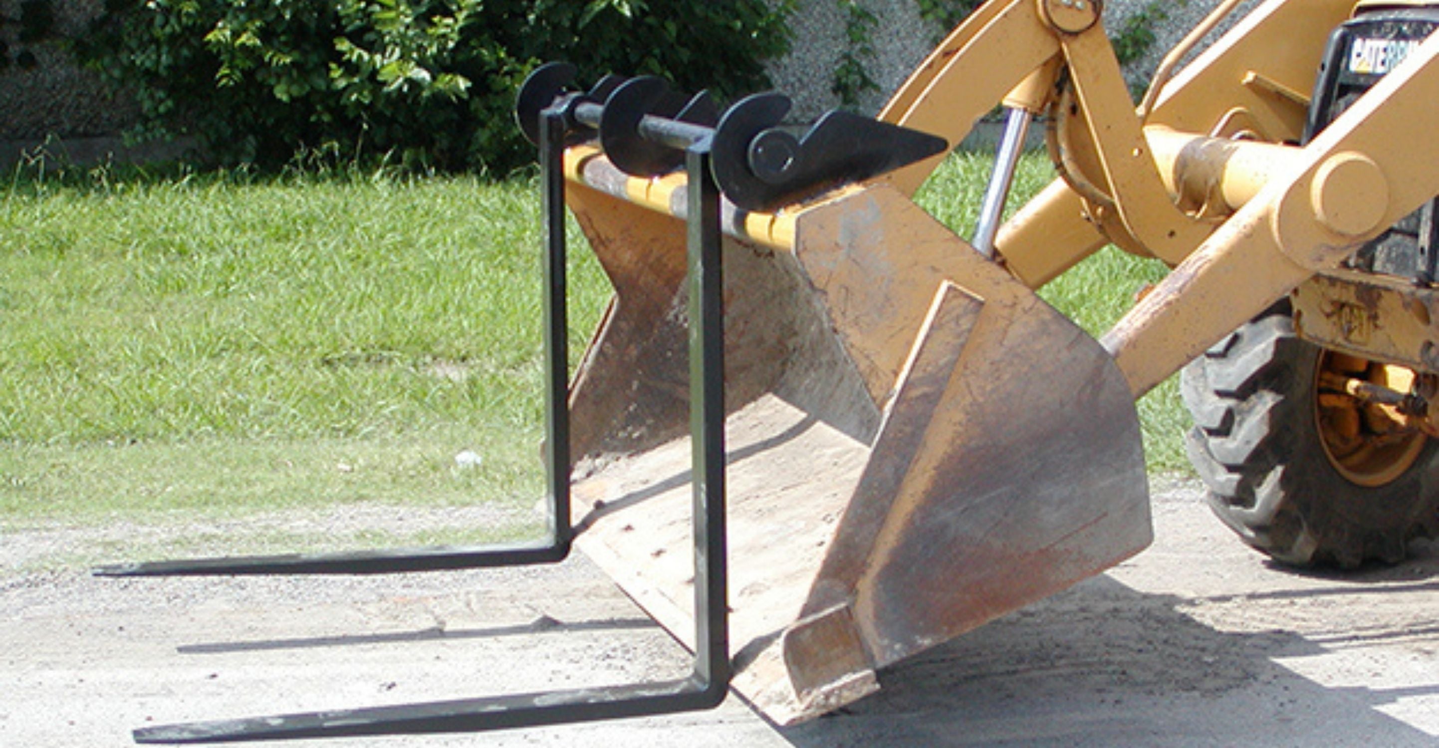 Star Industries over the bucket forks attachment