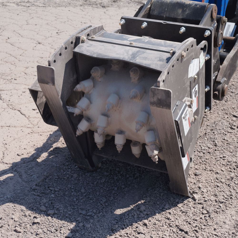 teeth-of-the-blue-diamond-asphalt-milling-attachment