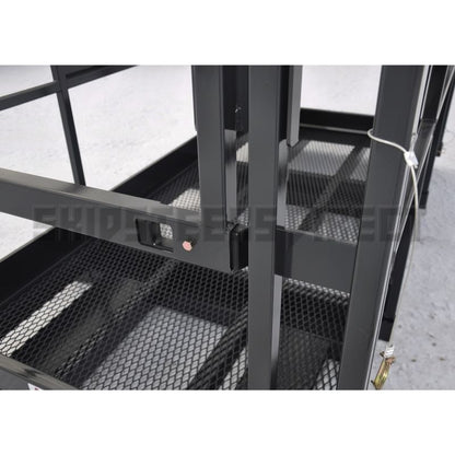 industrial-work-platform-attachment-from-haugen-door-latch-close-up