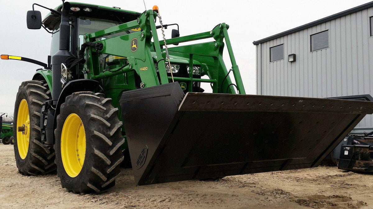 Tractor with the FMX Series Bucket from Berlon Industries 