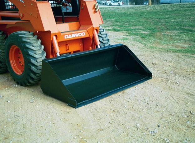 daewood skid steer with the heavy duty fertilizer and grain smooth bucket attachment by star industries