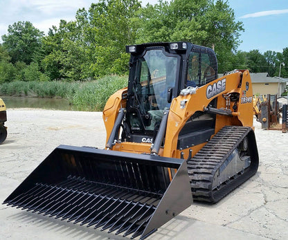 case skid steer with the skeleton rock buck from berlon