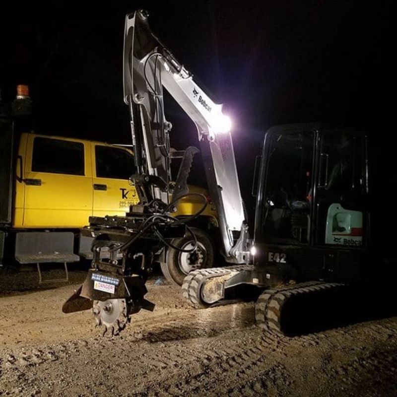 Bobcat using the Stump Grinder Extreme Duty by Blue Diamond