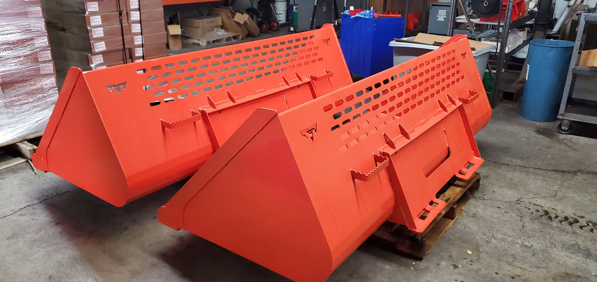 back-view-of-the-snow-bucket-attachment-by-tm-manufacturing