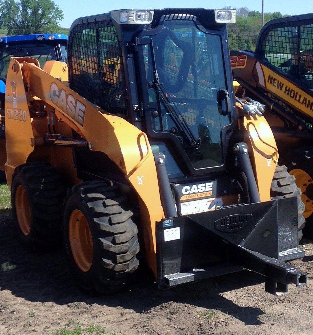 Case Skid Steer ready to move trailers with the Trailer Mover attachment from Berlon